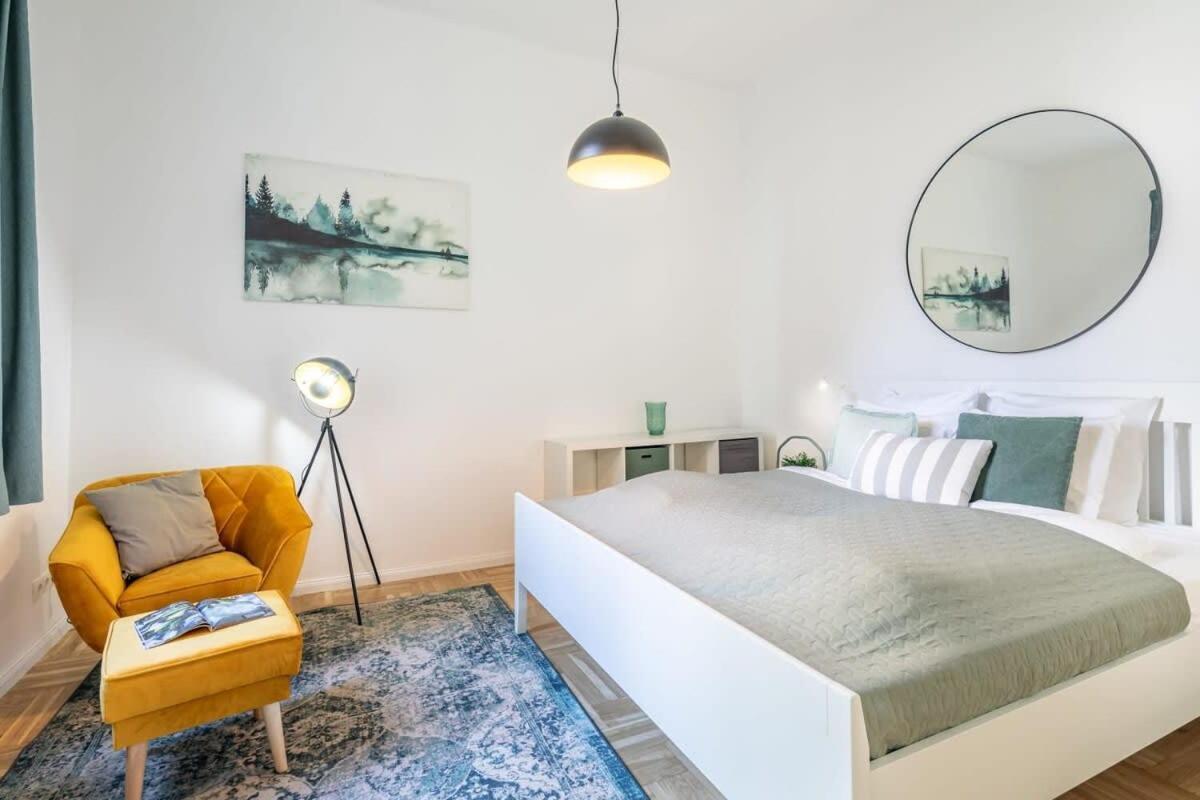 Lovely & Cozy Home With A C 부다페스트 외부 사진